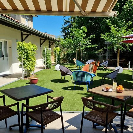 Bloom Hostel Bar & Garden بوردو المظهر الخارجي الصورة
