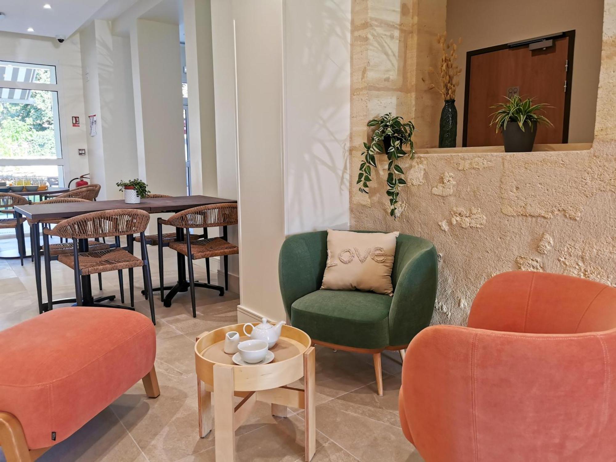 Bloom Hostel Bar & Garden بوردو المظهر الخارجي الصورة