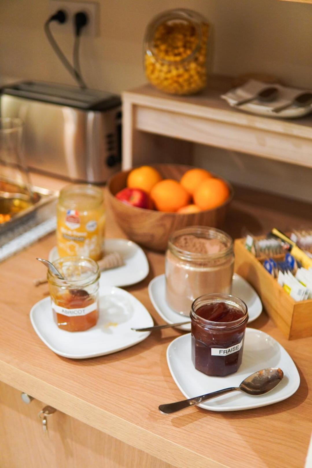 Bloom Hostel Bar & Garden بوردو المظهر الخارجي الصورة