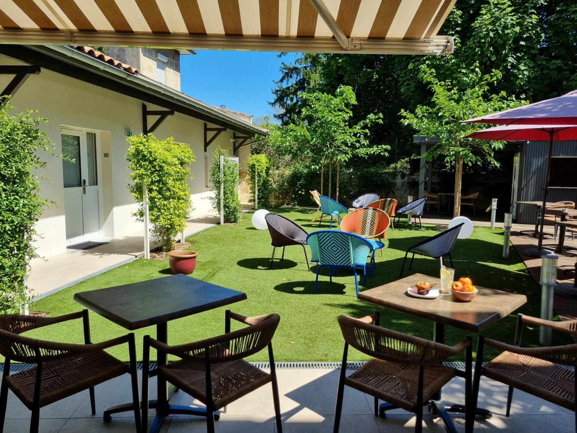 Bloom Hostel Bar & Garden بوردو المظهر الخارجي الصورة
